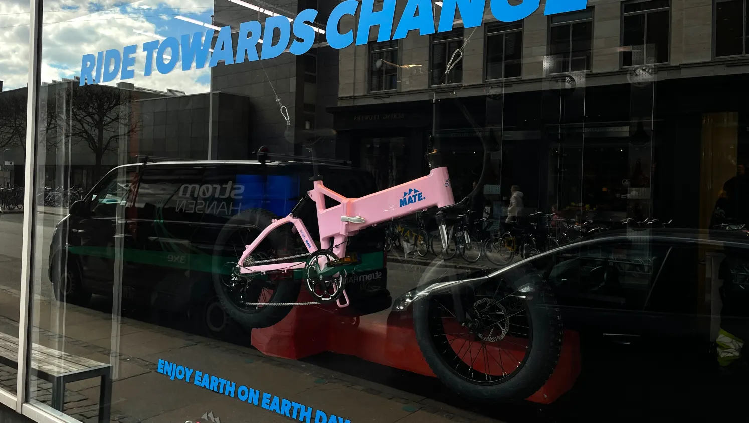 Evian x MATE — CPH flagship store window display